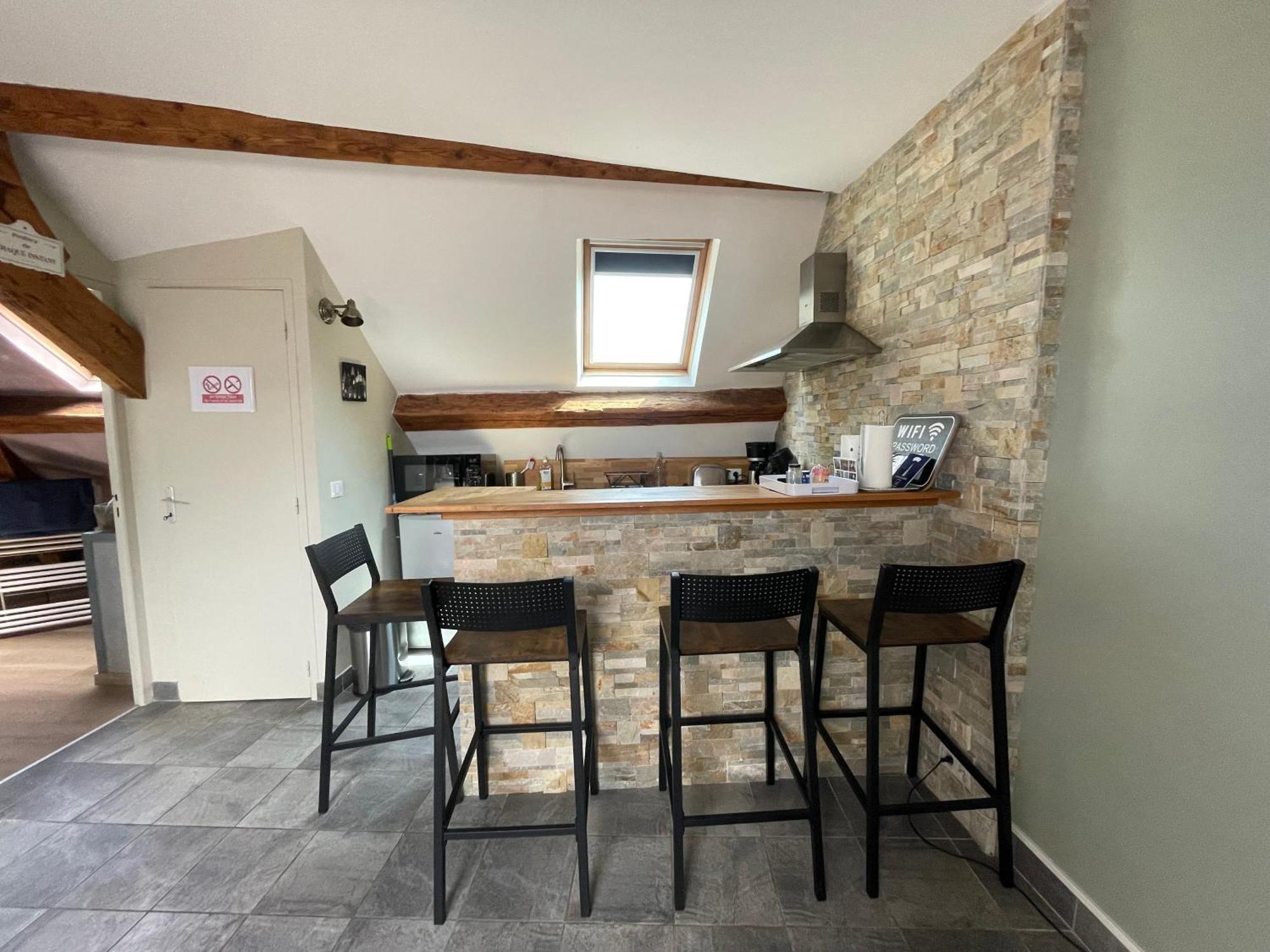 Les Combles De L Aure Grand Studio Cosy Confortable Classe 3 Etoiles Centre Bayeux 2 Mn A Pied Cathedrale Proche Plages Du Debarquement Exteriör bild